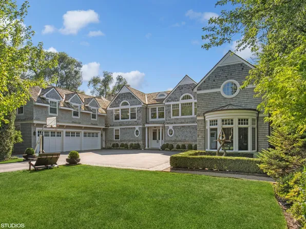 346 Grove St, Glencoe, IL 60022