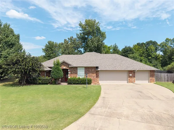 2629 Whitney Ln, Alma, AR 72921