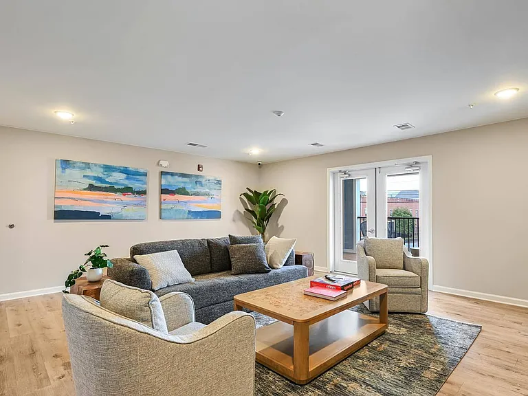 Hawkins Pointe — Photo 38
