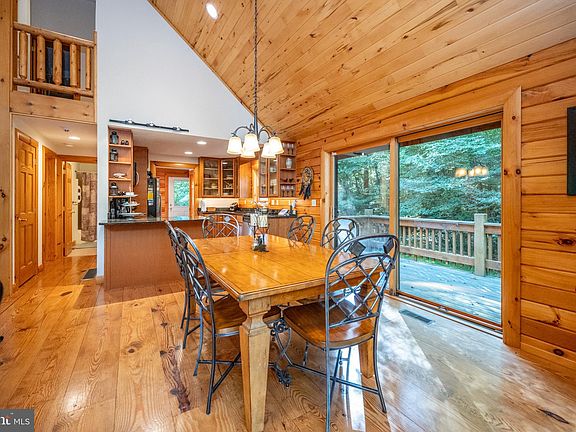 3rd image of 214 Gallatin Dr #46