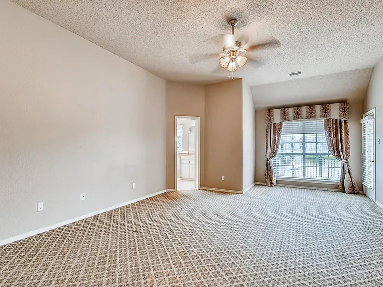 5930 River Bend Dr — Photo 19