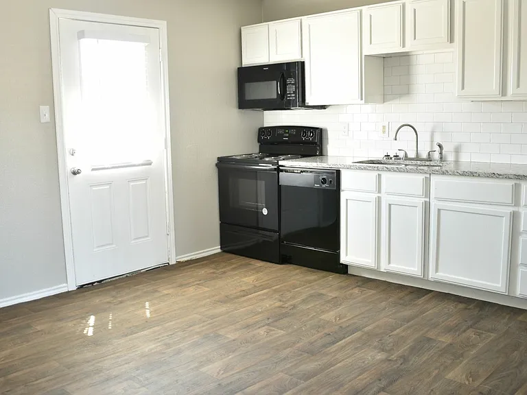 131 Legendary Ln — Photo 6