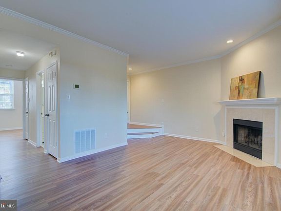 5th image of 676 Gateway Dr SE Unit 804