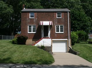 948 Rita Dr, Pittsburgh, PA 15221