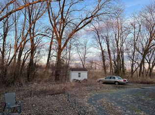 489 Center Ave, Middletown, NJ 07748