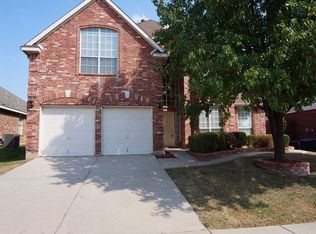 5704 San Felipe Dr, Haltom City, TX 76137