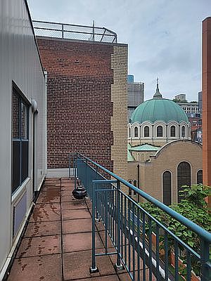 5th image of 225 E 6th St APT 7K