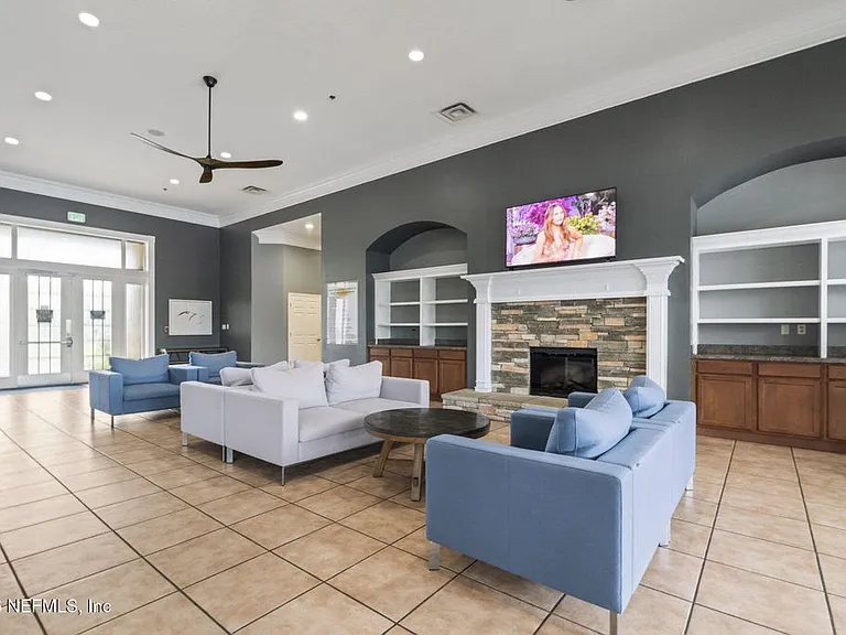 8218 Green Parrot Rd #105 — Photo 10