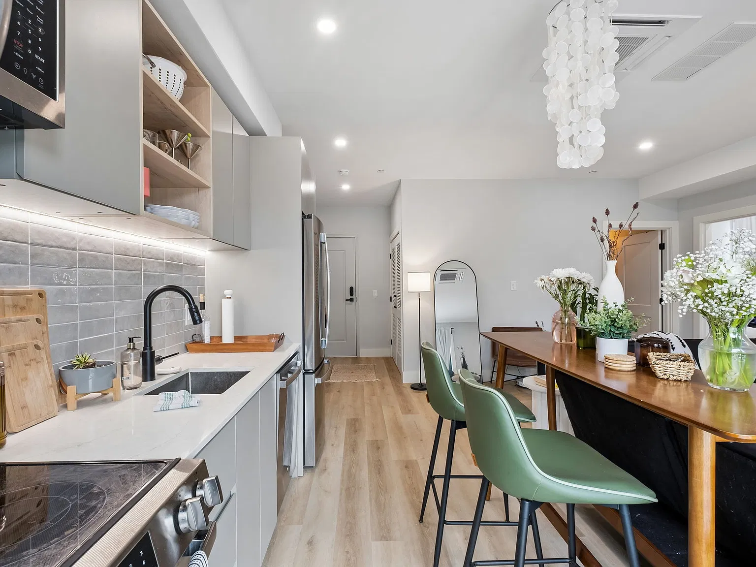 2 bed, 780 sqft, $2,550 — Photo 4