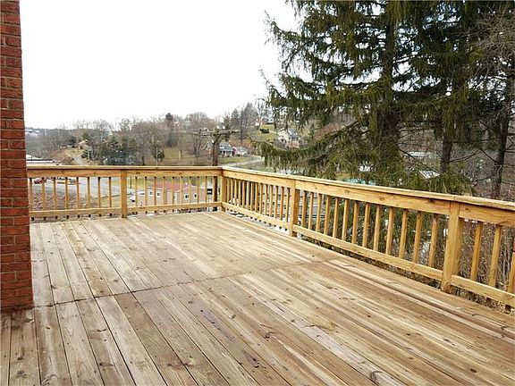4th image of 109 Woodhall Dr