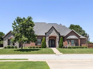 1972 Tuscany Ave, Springdale, AR 72764