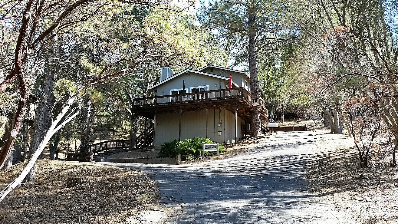 12597 Cresthaven Dr photo 1