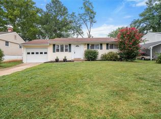 343 Peffer Ln, Fenton, MO 63026