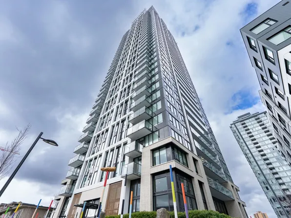 6537 Telford Ave #2704, Burnaby, BC V5H 2Z2