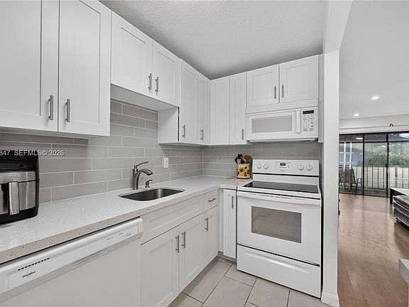 3rd image of 5767 Washington St APT F22
