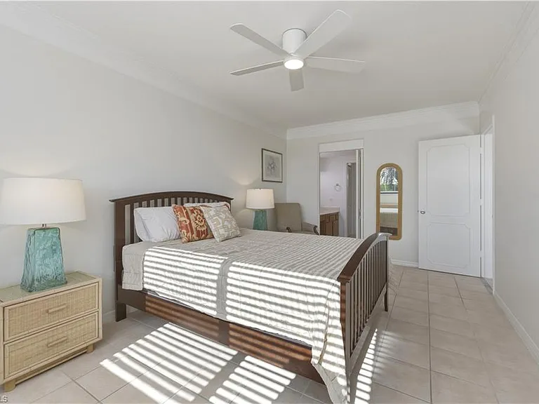 801 River Point Dr #303A — Photo 17