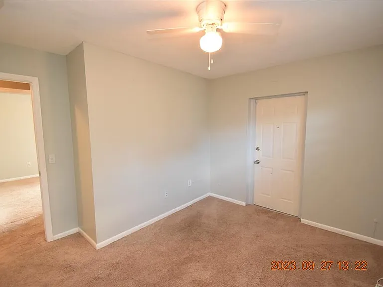 604 Southwood Cv — Photo 41