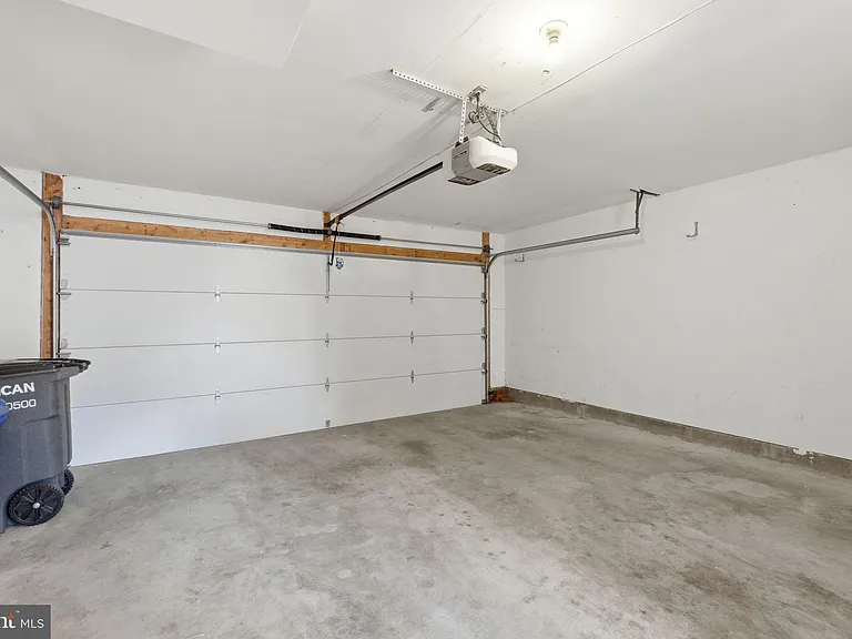 4067 Fountainside Ln — Photo 35