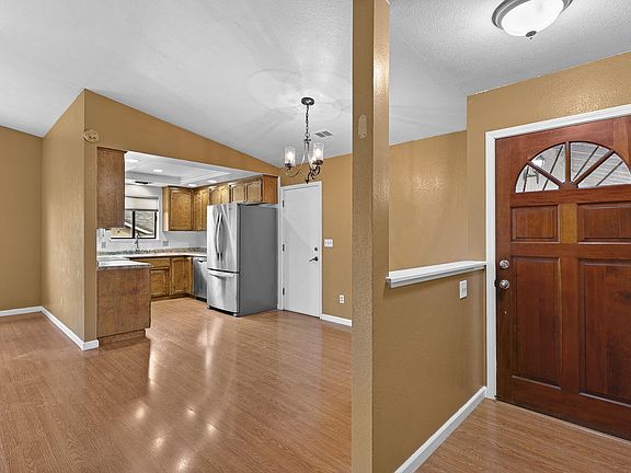4th image of 22500 Deer Creek Pl