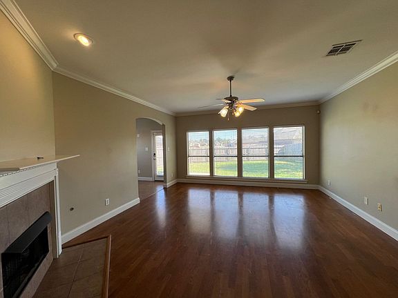 5th image of 22508 Balmoral Dr
