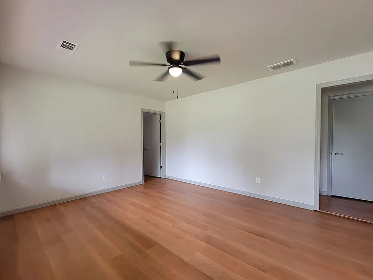 5256 Eubanks Dr — Photo 6