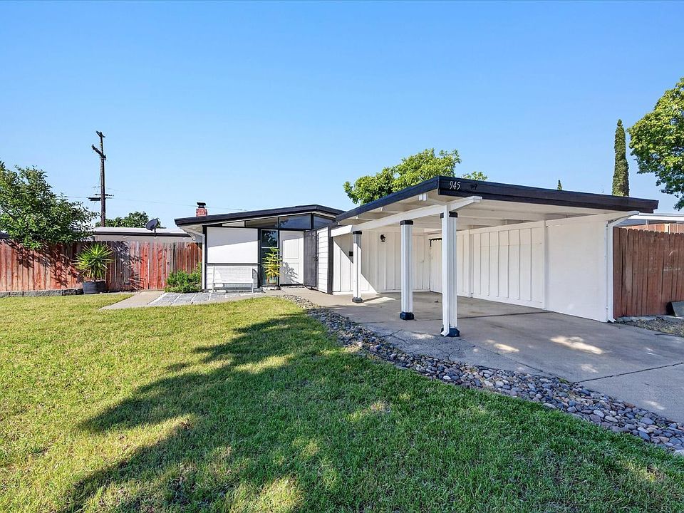 1st image of 945 Laurel Way