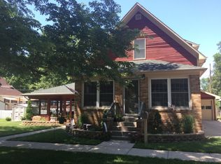 116 W Adams Ave, Watseka, IL 60970