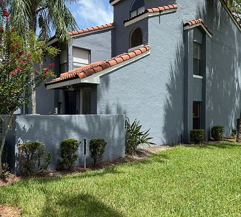 2nd image of 4701 Capri Pl