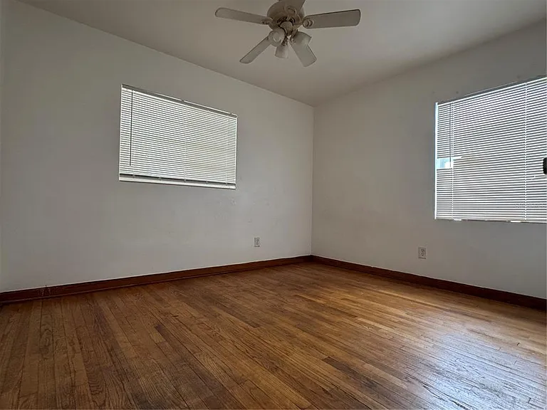 4418 Eli St — Photo 10