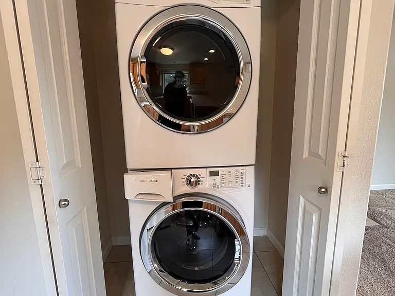 Washer & dryer