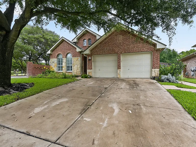 4308 Park Vista Trl — Photo 3