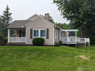 160 W Possum Rd, Springfield, OH 45506