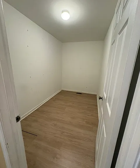 46 Burlington Ct — Photo 18