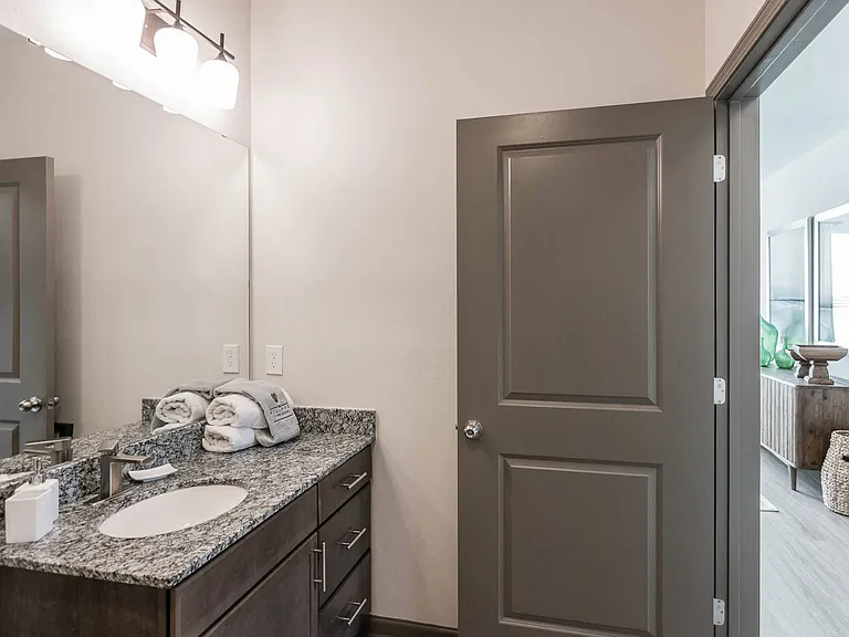 Village at Westland Cove Apartments — Photo 12