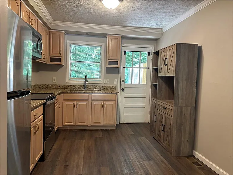 152 Fields Landing Dr #B — Photo 9