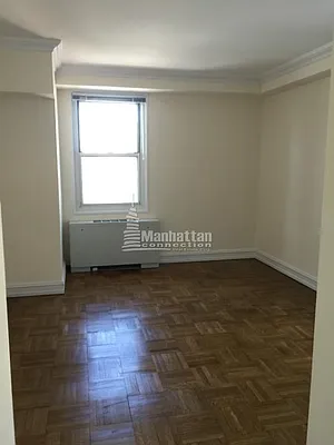 Rented by Manhattan Connection | media 11
