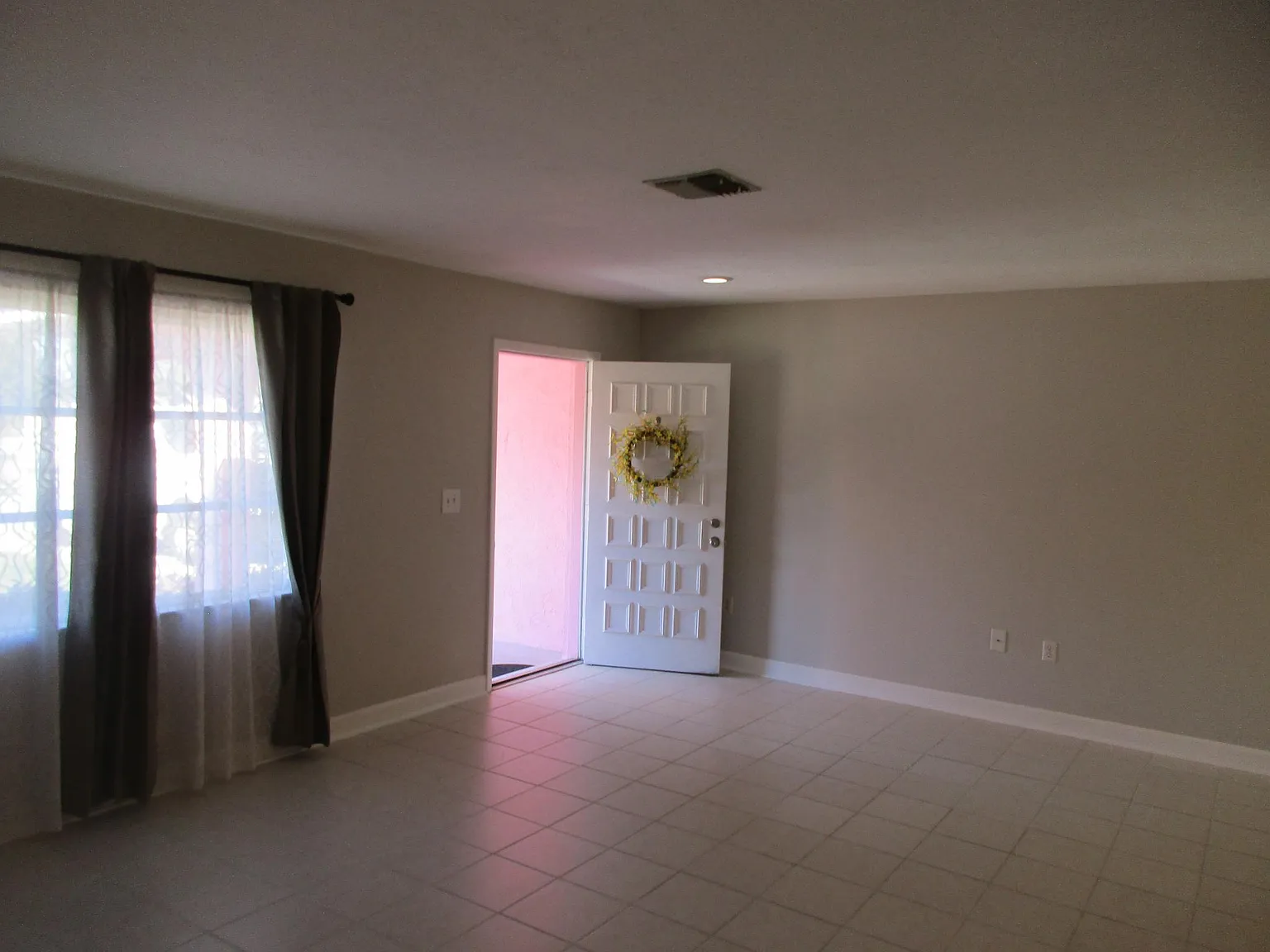 2888 Indianwood Dr — Photo 3