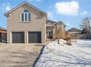 12006 Shiff Dr, Tecumseh, ON N8N 0G1