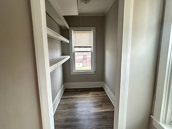 3rd image of 35 Newcomb Pl Floor 2