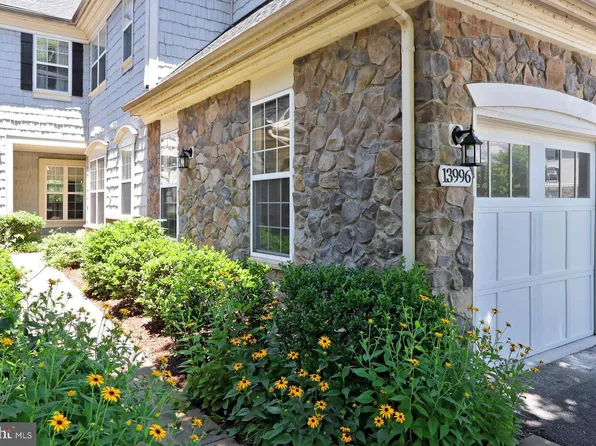 13996 Greendale Dr #3, Woodbridge, VA 22191