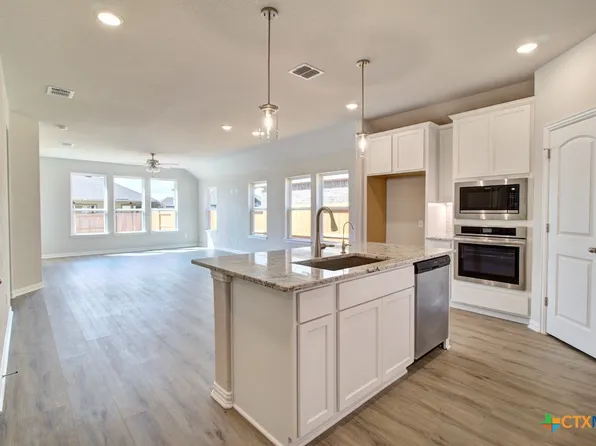 1824 Heritage Maples, New Braunfels, TX 78132