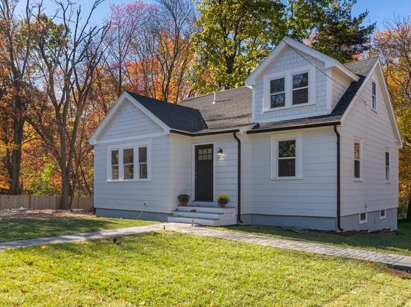 58 Chandler Rd, Andover, MA 01810