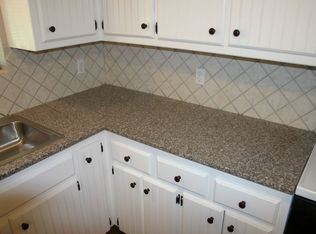 1813 Raquel Rd, Edmond, OK 73003