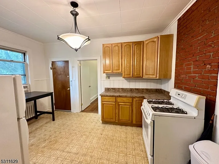 4B Swaine Pl — Photo 5