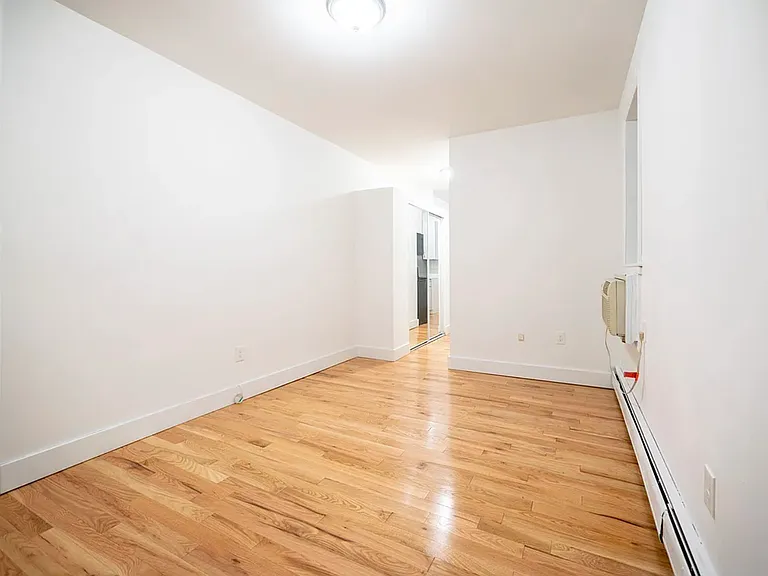117 Magnolia Ave #1RR — Photo 2