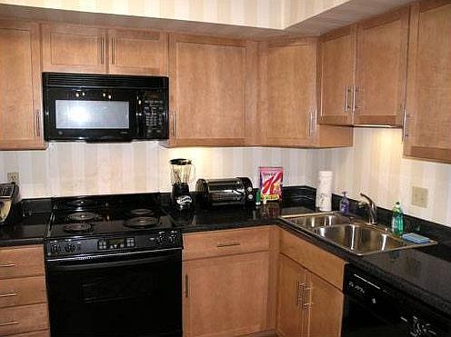 5th image of 1750 St Charles Ave APT 614