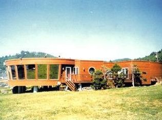 549 Cape View Dr, Yachats, OR 97498