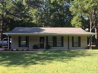 8955 New Light Rd, Starkville, MS 39759