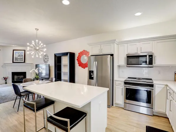 N16W26539 Tall Reeds LANE #A, Pewaukee, WI 53072