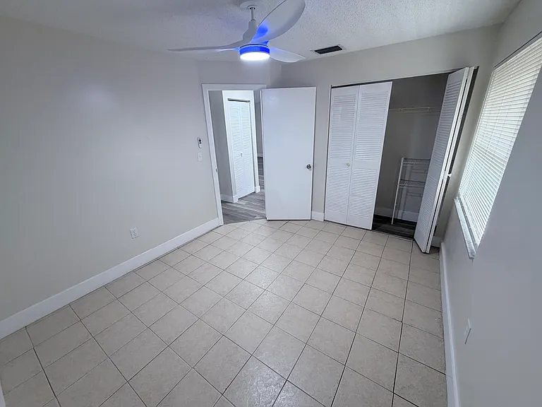 3220 Ludlow Dr — Photo 8